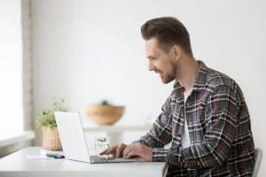 clases de inglés por videoconferencia vs presenciales