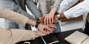 La comunicación eficaz como herramienta para potenciar el trabajo en equipo