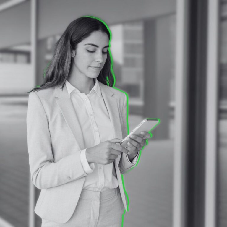 Ejecutiva en BN con clases de Speaking por WhatsApp para Empresa.